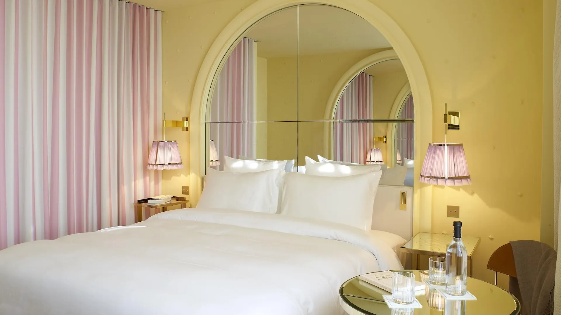 Hotel 9confidentiel 4*